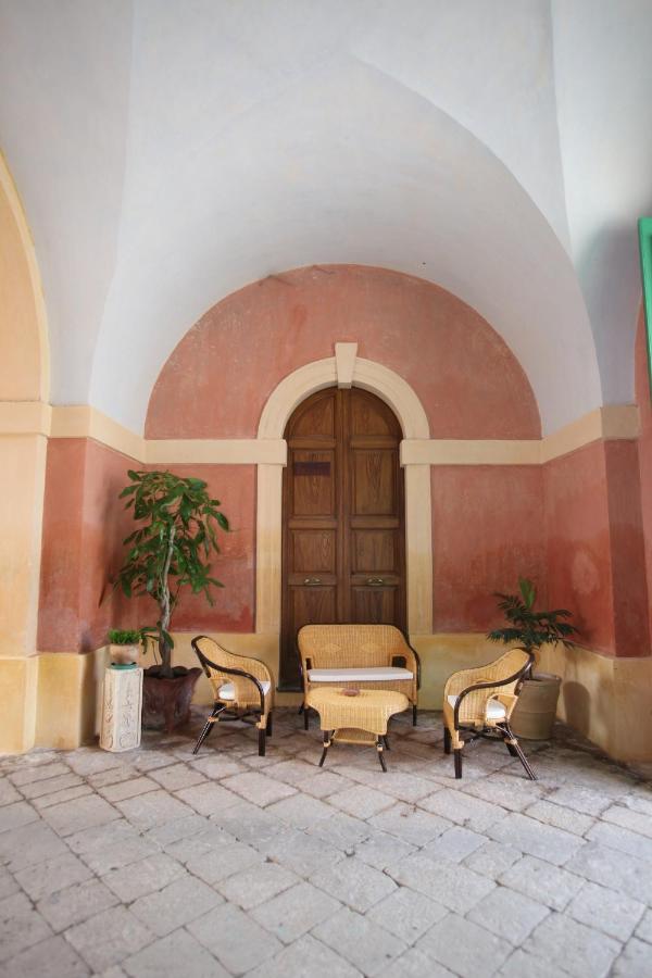 Bed and Breakfast Palazzo Laura Морчіано-ді-Леука Номер фото